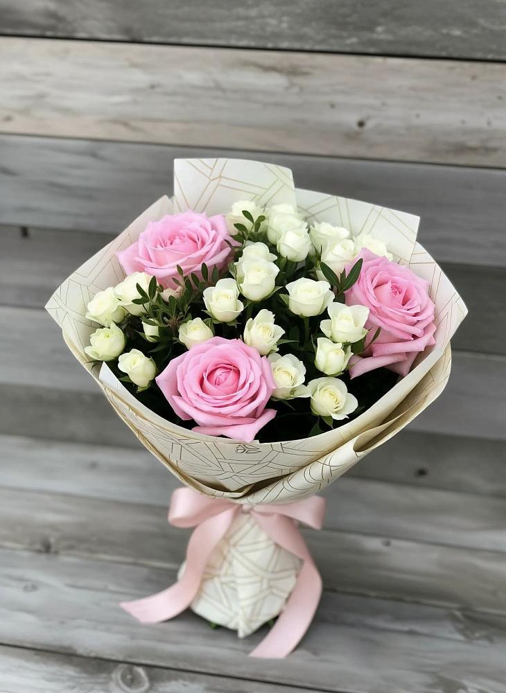 Букет цветов из: Розы в Николиной горе