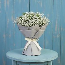 Букет цветов из:  Гипсофила в Николиной горе