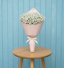 Букет цветов из:  Гипсофила в Николиной горе