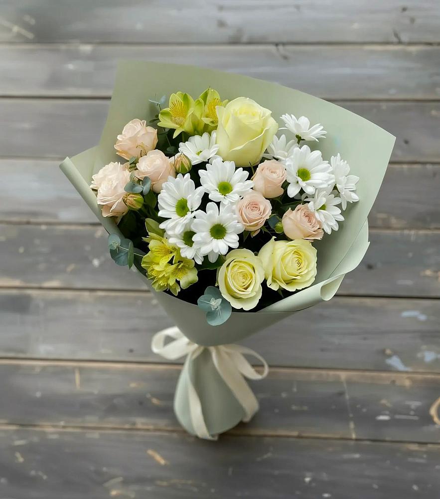 Букет цветов из: Альстромерии, Розы и Хризантемы в Николиной горе