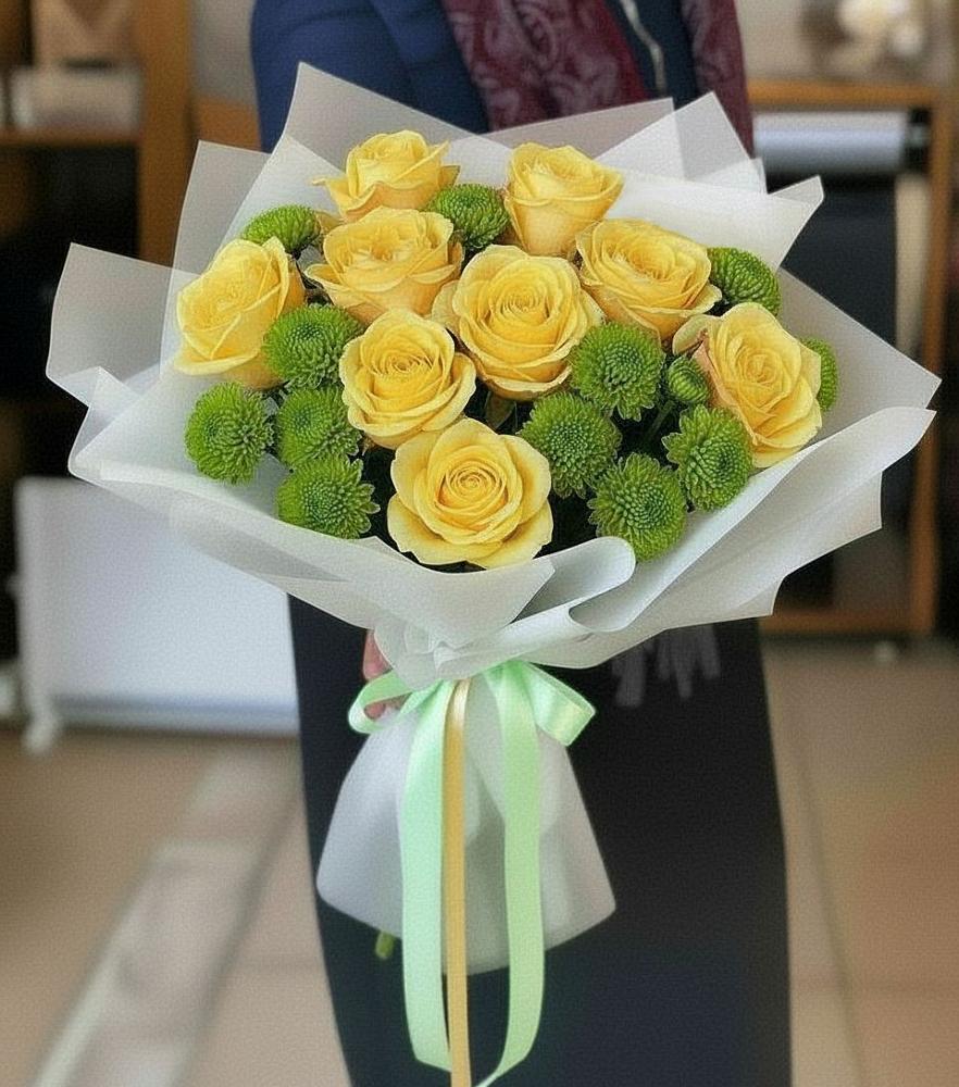 Букет цветов из: Хризантемы и Розы в Николиной горе