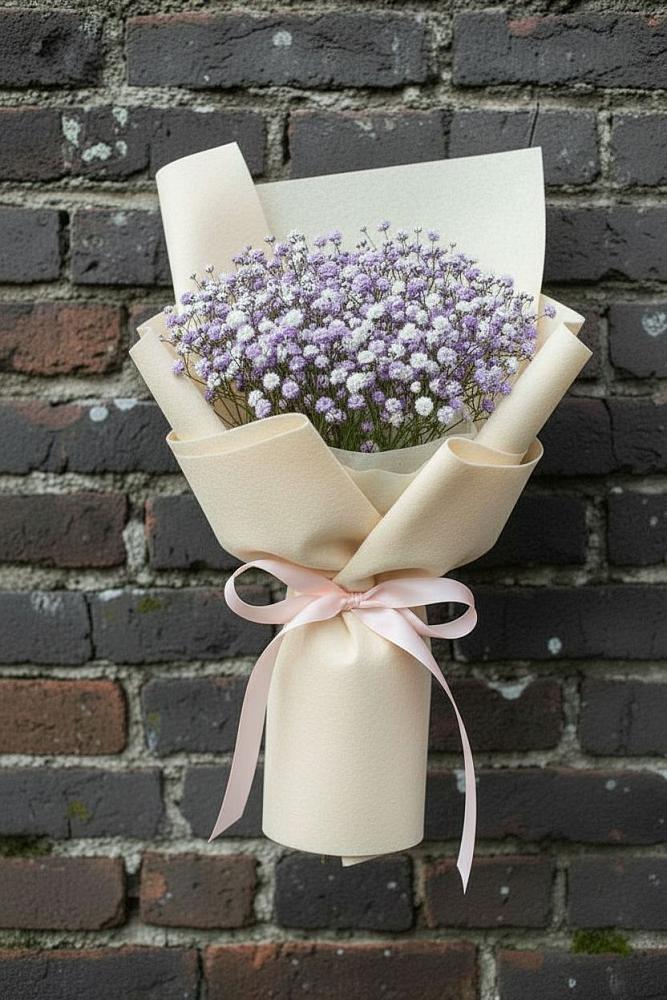 Букет цветов из: Гипсофила в Николиной горе