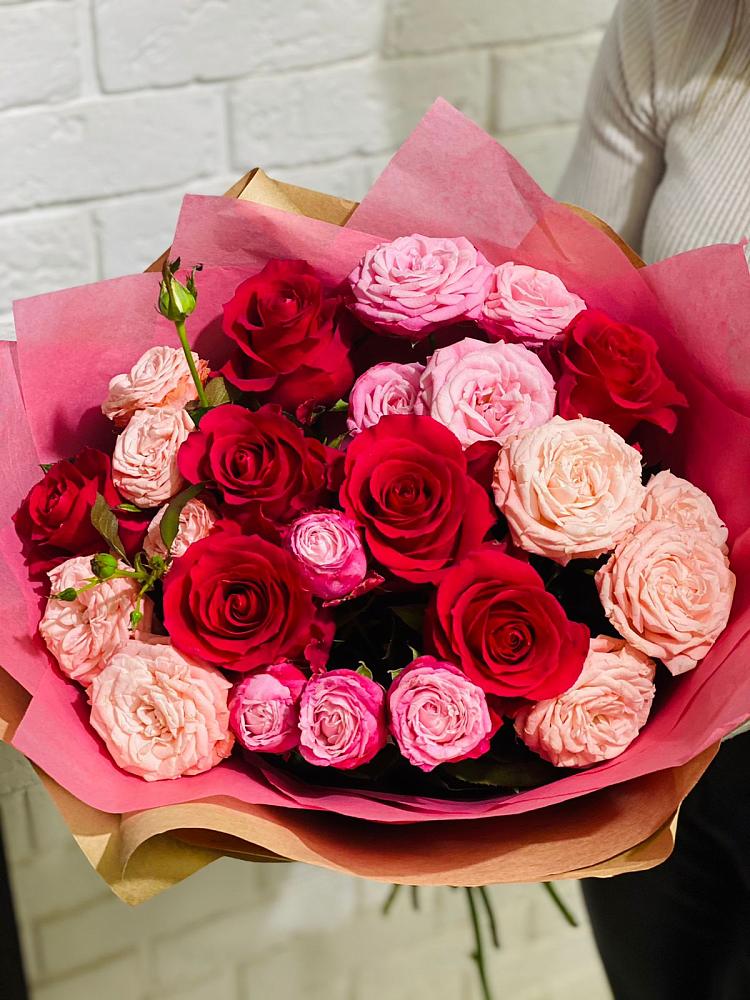 Букет цветов из: Розы в Николиной горе