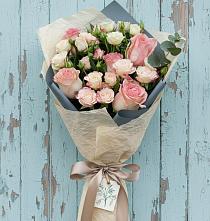 Букет цветов из:  Розы в Николиной горе