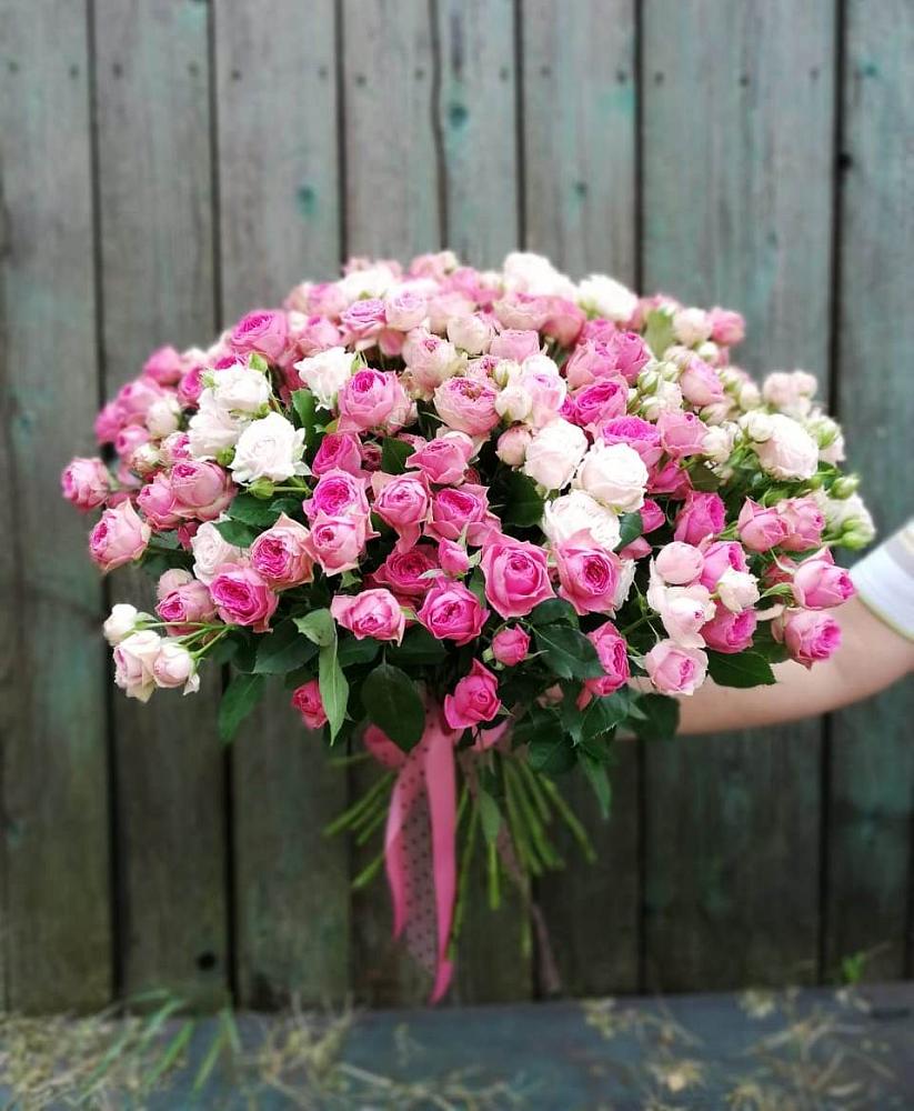 Букет Розовые кустовые розы Натали и Лав Лидия в Николиной горе