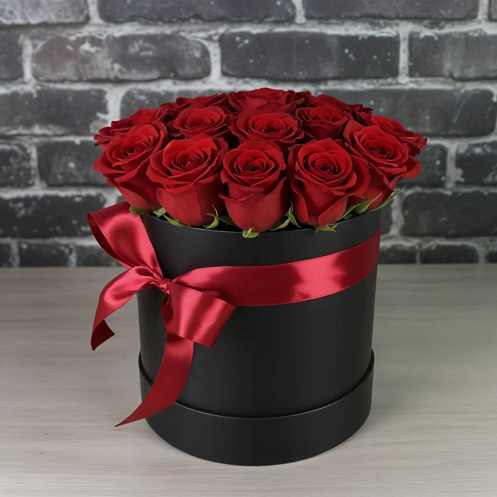 Цветочная композиция из Розы в шляпной коробке в Николиной горе