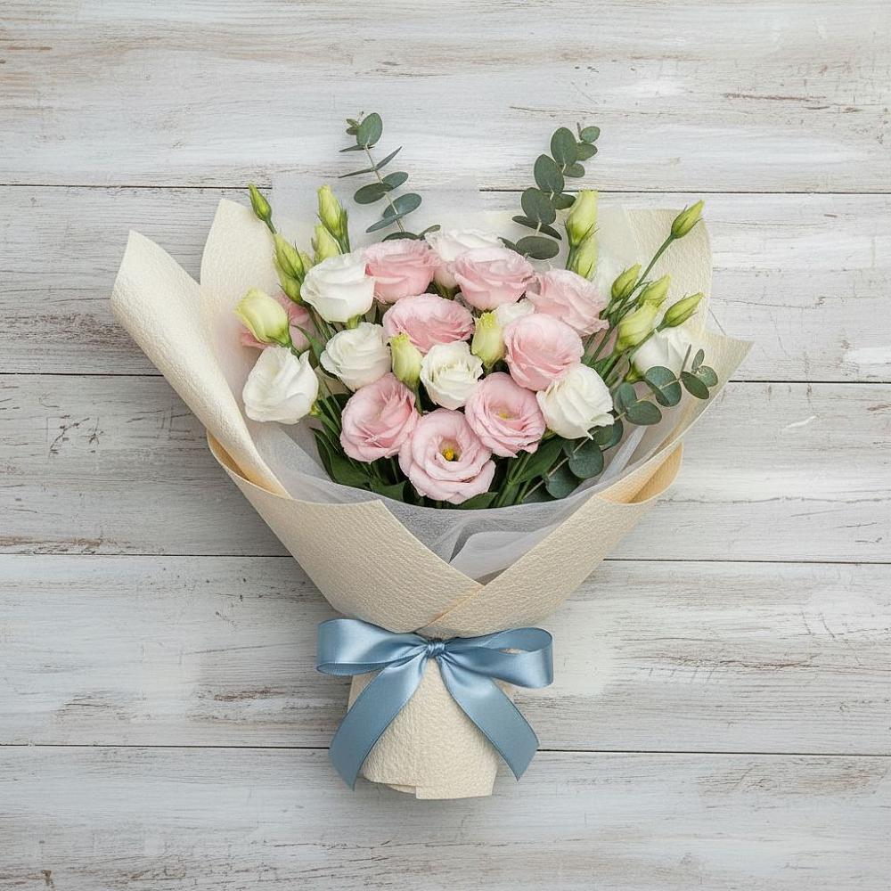 Букет цветов из: Лизиантусы в Николиной горе